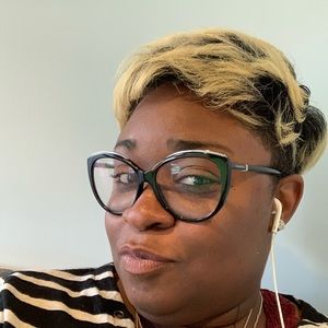 Meet your Posher, Rae